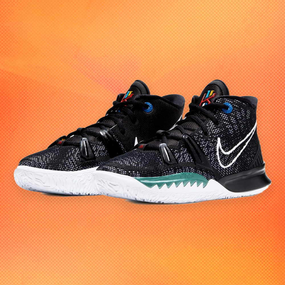 Кроссовки Nike Kyrie 7